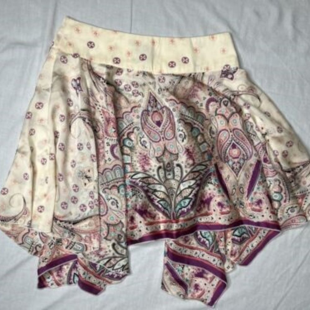 2b Bebe Paisley Pink Mini Skirt Size XS